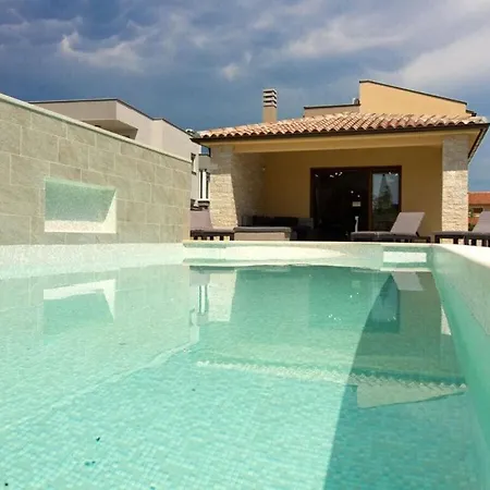 Markulin Comfortable Holiday Villa Pula